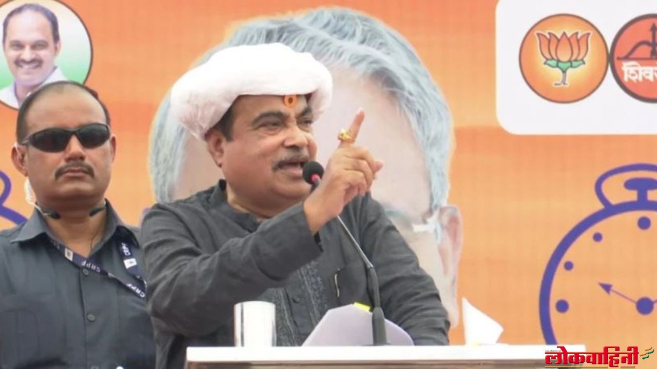 यांनीच घटनेची मोडतोड केली