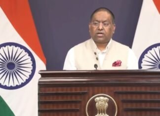 काश्मीरच्या मुद्द्यावर कोणाचीही मध्यस्थी मंजूर नाही- परराष्ट्र मंत्रालयाचे स्पष्टीकरण काश्मीरच्या मुद्द्यावर कोणाचीही मध्यस्थी मंजूर नाही- परराष्ट्र मंत्रालयाचे स्पष्टीकरण