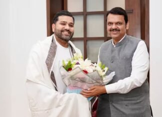 रोहित शर्मा थेट मुख्यमंत्र्यांच्या निवासस्थानी…. रोहित शर्मा थेट मुख्यमंत्र्यांच्या निवासस्थानी....