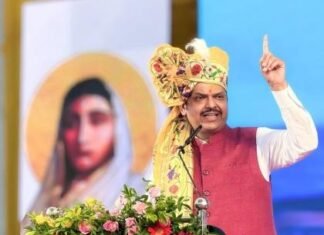 “अहिल्यादेवी होळकर यांच्या जीवनावर चित्रपट तयार करणार”; देवेंद्र फडणवीसांची मोठी घोषणा "अहिल्यादेवी होळकर यांच्या जीवनावर चित्रपट तयार करणार"; देवेंद्र फडणवीसांची मोठी घोषणा