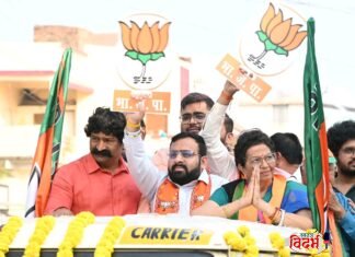 🙏⭕ वरोरात विकासाच्या शक्तीचे भव्य दर्शन – भाजप उमेदवारांची मेगा रॅली उत्साहात पार!⭕🙏