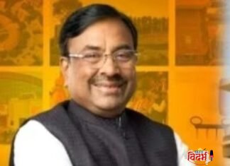 मुख्यमंत्री देवेंद्र फडणवीस यांची मोठी घोषणा : धानाला बोनस देण्याबाबत राज्य शासन सकारात्मक आमदार सुधीर मुनगंटीवार यांच्या सातत्यपूर्ण पाठपुराव्याला यश