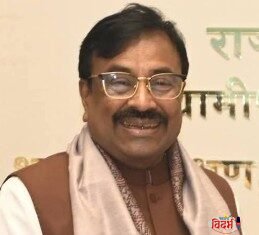 विधानसभा आश्वासनांचा अवमान थांबवा : अधिकाऱ्यांच्या मुजोरीवर आ. सुधीर मुनगंटीवार आक्रमक लोकप्रतिनिधींच्या अधिकारांचा अवमान सहन केला जाणार नाही – आ. सुधीर मुनगंटीवार यांची परखड भूमिका