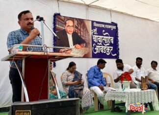 गौतम नगर येथे आंबेडकर जयंती उत्साहात साजरी नगरपरिषद भद्रावती तर्फे भारतीय संविधान उद्देशिकेचे वाटप