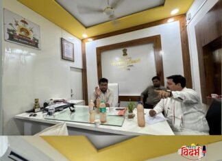 मनसेचा ‘खळ्ळ-खट्याक’ दणका! मारेगाव पंचायत समिती हादरली; खंडणी गावातील भ्रष्टाचाराची चौकशी सुरू.