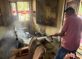 धक्कादायक: व्यसनी मुलाने स्वतःच्याच घराला लावली आग; वरोरा अग्निशामक दलाच्या प्रसंगावधामुळे मोठा अनर्थ टळला