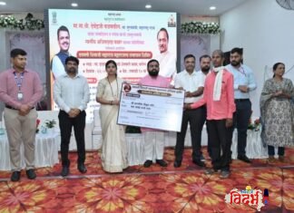 वरोरा शहरात १०५ गरजू कुटुंबांना मिळाले हक्काचे पट्टे; ‘महाराजस्व अभियाना’त मोठा दिलासा.
