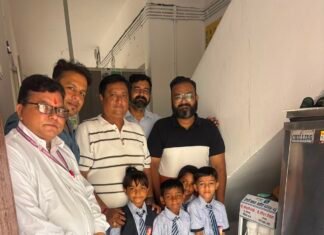 रोटरी क्लब वरोराचा स्तुत्य उपक्रम; ५ शाळांना दिले वॉटर फिल्टर; विद्यार्थ्यांची पिण्याच्या पाण्याची सोय