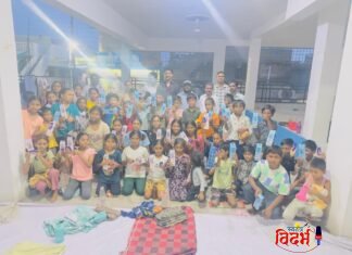 वाढदिवस साजरा झाला सामाजिक बांधिलकीने: चेतन शर्मा यांच्या पुढाकाराने गरजू विद्यार्थ्यांना शैक्षणिक साहित्याचे वाटप.