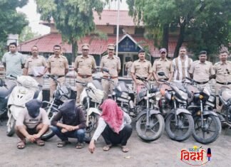 वरोरा पोलिसांचा दणका: १३ मोटारसायकली चोरणारी टोळी गजाआड; ६ लाख ४० हजारांचा मुद्देमाल जप्त.