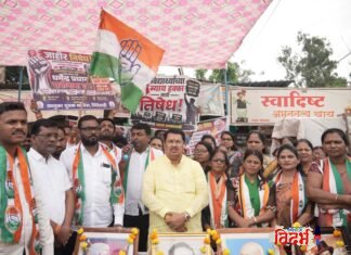 दिल्लीतील जंतर-मंतरवरील लाठीचार्जचा सिंदेवाहीत तीव्र निषेध सरकारवर आ. वडेट्टीवार यांची सडकून टीका