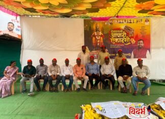 आषाढी एकादशीनिमित्त वरोऱ्यात विठ्ठल मंदिराच्या शोभायात्रेत भाजपचे भव्य आयोजन; नेहरू चौकात वारकऱ्यांना ‘केळ’ व ‘फ्रूटी’चे वाटप!