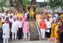 जागतिक आदिवासी दिनानिमित्त भारतीय जनता पार्टी, चंद्रपूर महानगर तर्फे विविध कार्यक्रमाचे आयोजन.भगवान बिरसा मुंडा व वीर बाबुराव शेडमाके यांना अभिवादन.