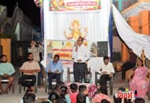 लोकसंवादातून वांढरी येथे कर्जमाफी व कृषी विषयक योजनांची माहिती.जिल्हा माहिती कार्यालयाचा उपक्रम