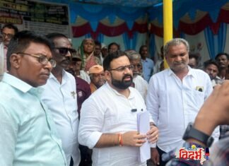 चंद्रपूरमध्ये वनहक्क दावेदार शेतकऱ्यांचे आंदोलन तीव्र; प्रलंबित दाव्यांच्या तातडीने निपटारा करण्याची जोरदार मागणी